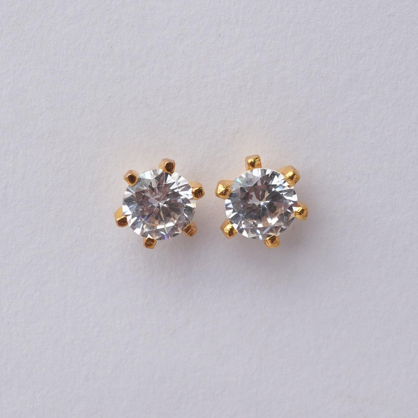 Zircon Solitaire Stud DailyWear & Corporate Wear Earring F37