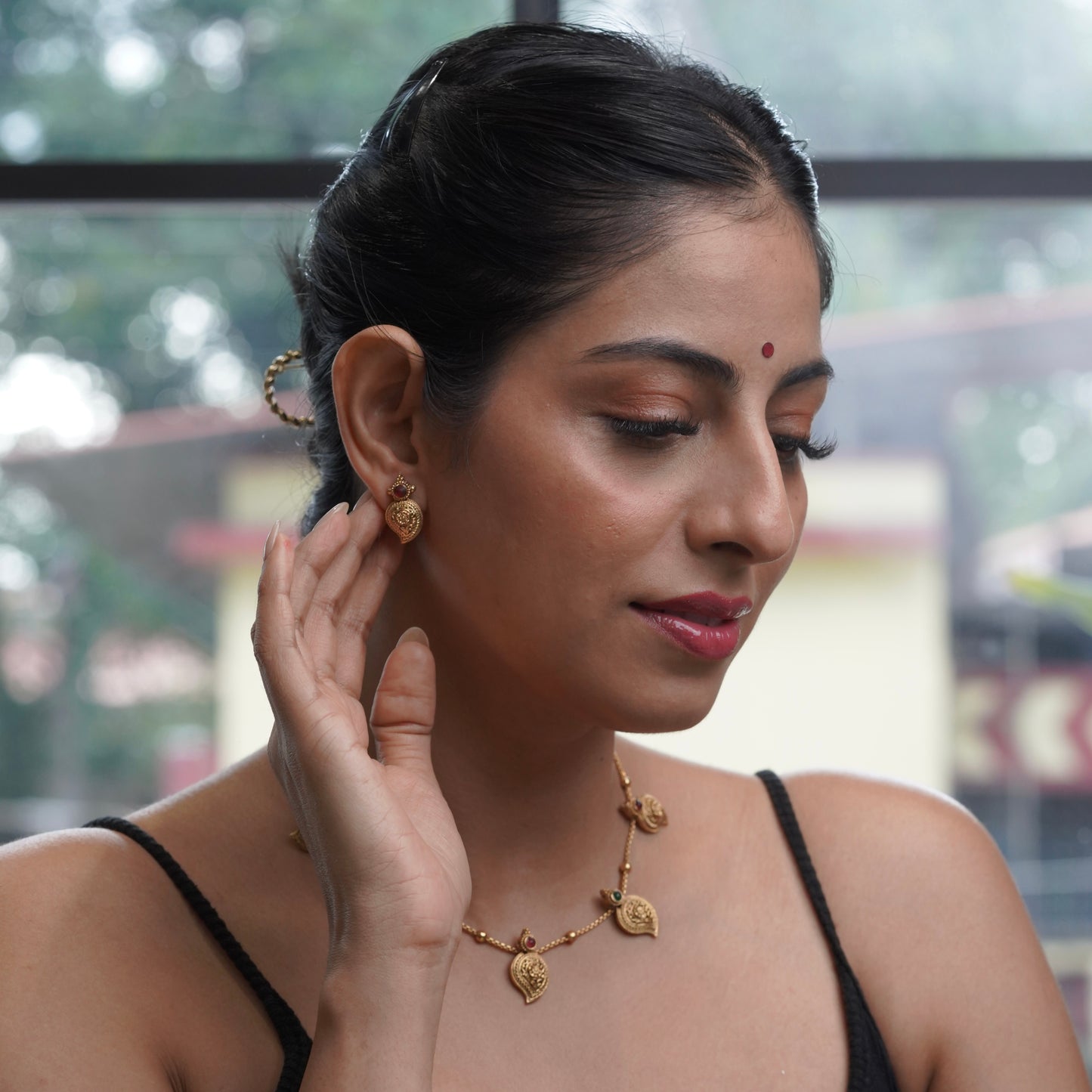 Leaf Design Ruby and Emerald Necklace Set