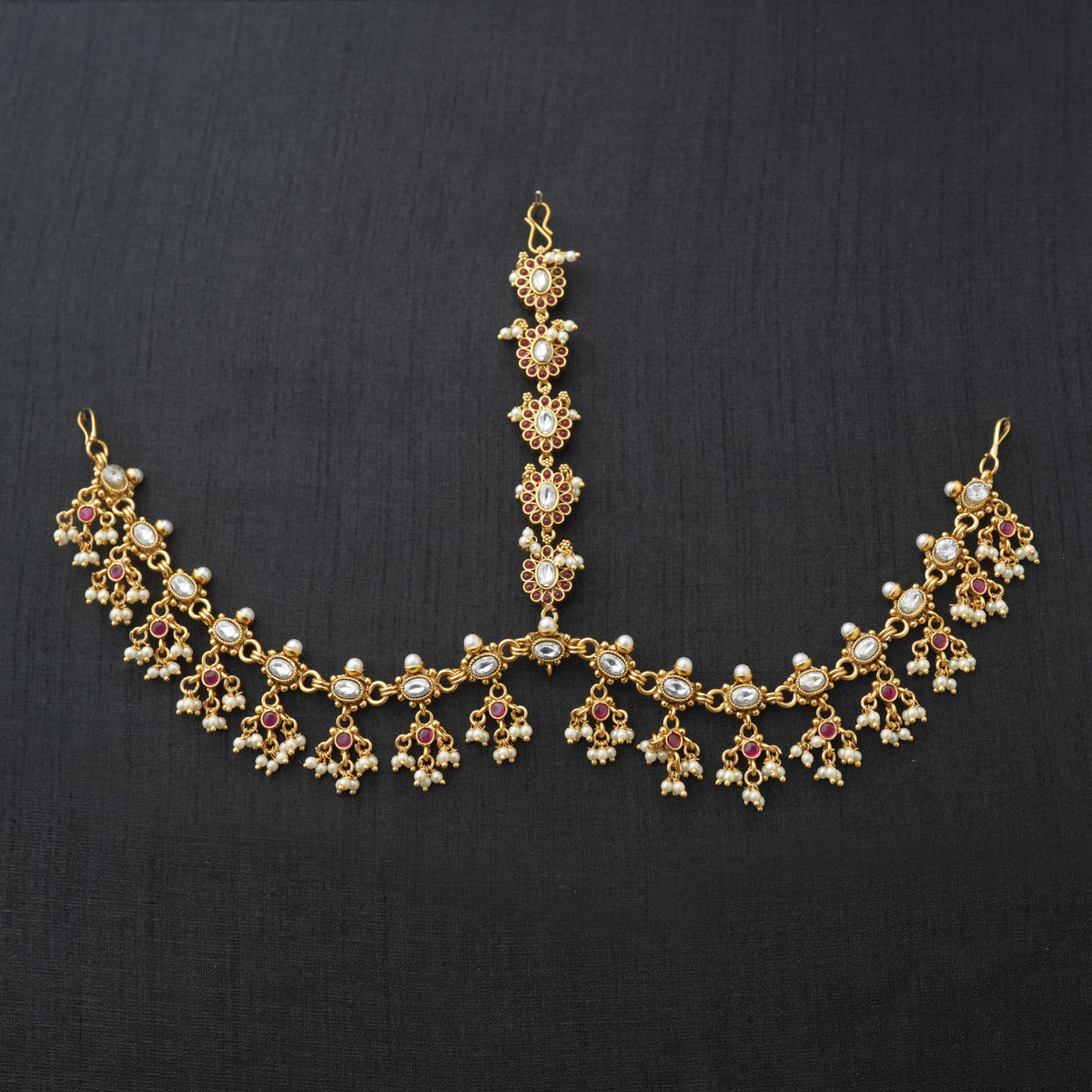 Royal Kundan Pearl Maang Tikka