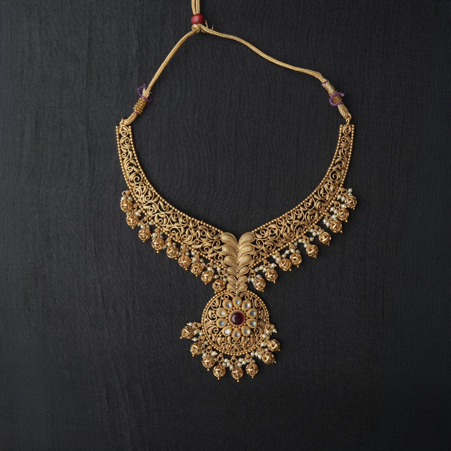 Kundan Gold Necklace Set