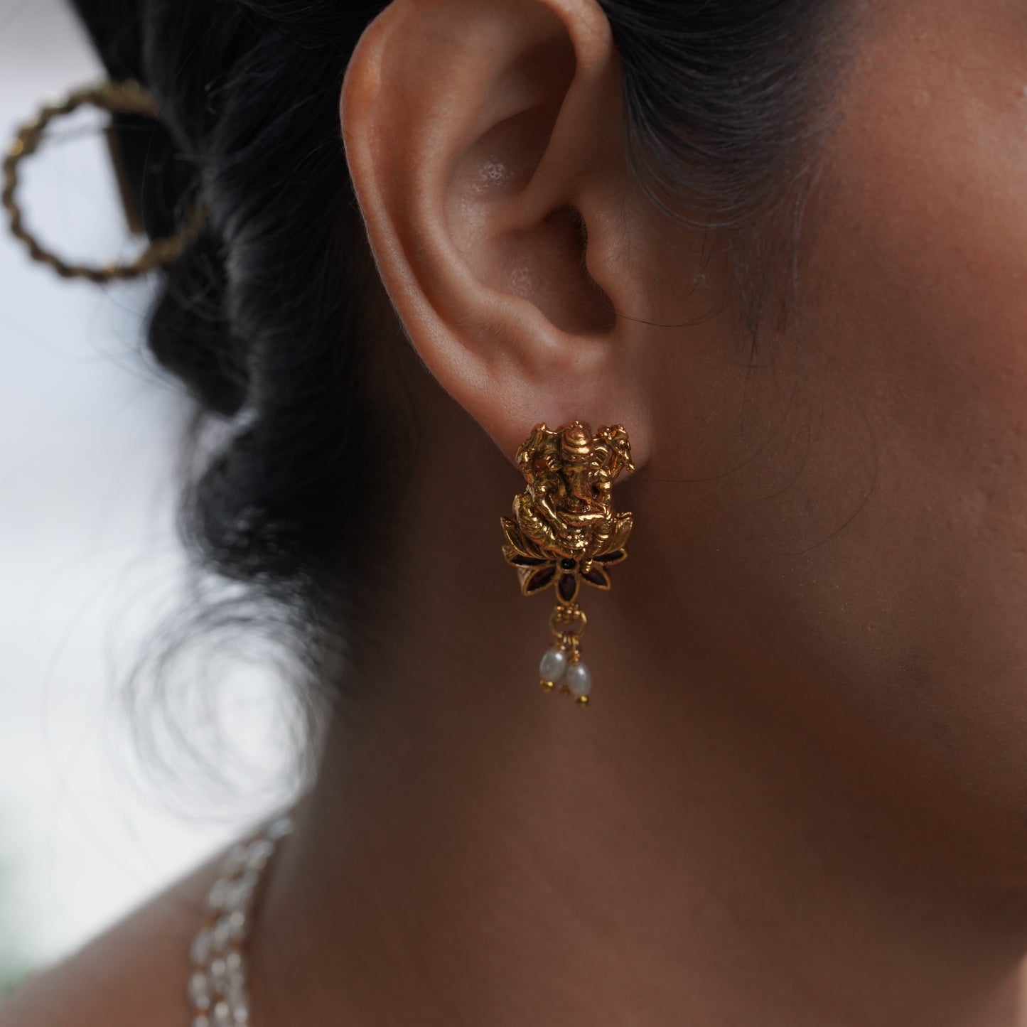 Fresh Water Rice Pearl with Ethnic Lord Ganesh Pendant Jewelry Set