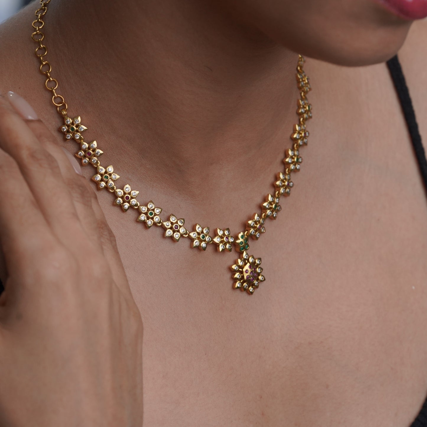 Gold Diamond Floral Wedding Ethnic Jewellery Set