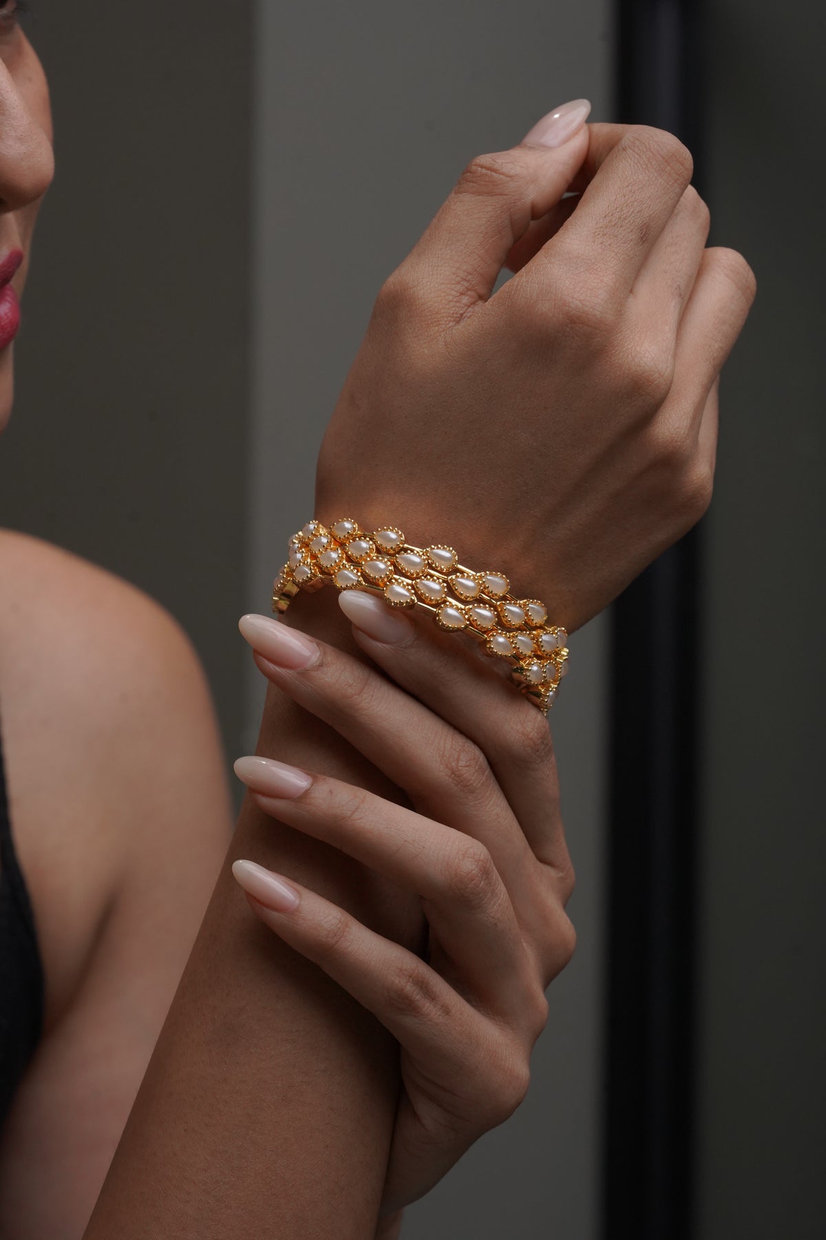 Pearl Vine Gold Statement Bangle (2pc - Size 2.6)