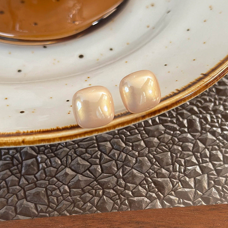 Pearl Glow Square Stud Earrings