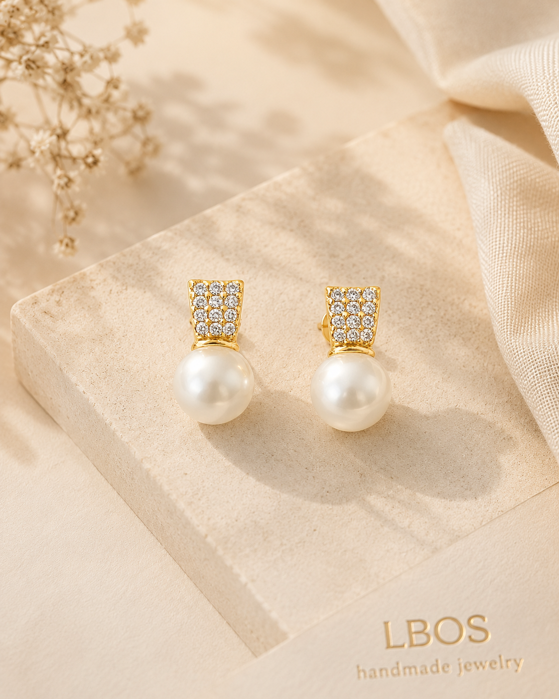 Pearl Radiance Crystal Stud Earrings