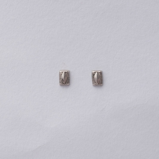 LOLstudio Screw Based Silver Small Second Stud Earring B281