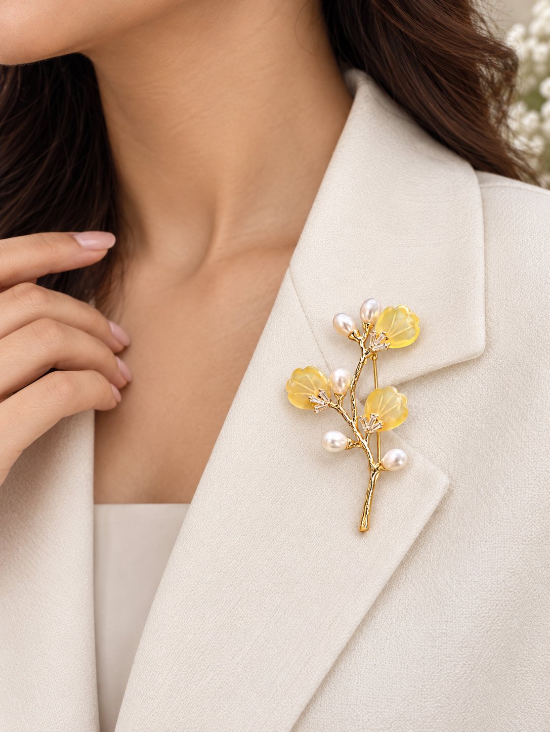 Elegant Gold-Tone Floral Pearl Crystal Brooch for Women