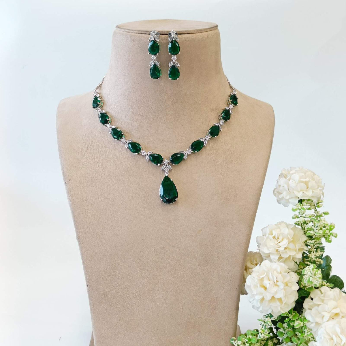 LOLstudio Green Emerald Cubic Zirconia Cocktail Fusion Fashion Royal Necklace LOLB402