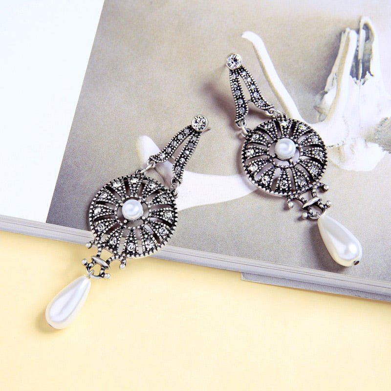 LOLstudio Silver & Pearl Droplet Design Fashion Fusion Earring LOLB68