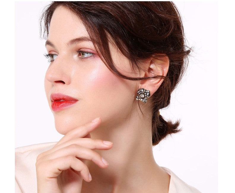 LOLstudio Brass Zircon Diamond Fashion Fusion Stud Earring  LOLB103