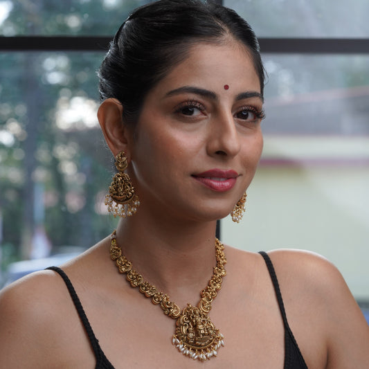 Laxmi Gold Antique Style Wedding Statement Jewellery Set