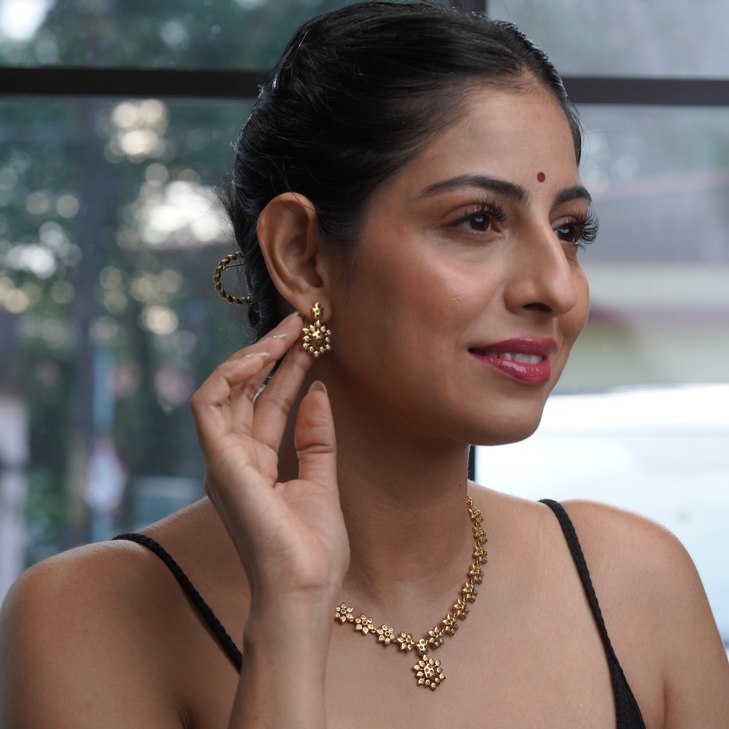 Gold Diamond Floral Wedding Ethnic Jewellery Set