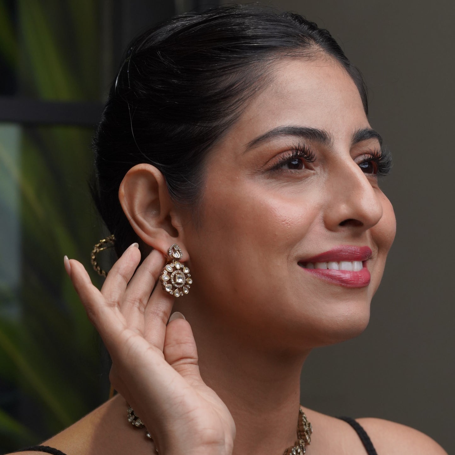 Mughal Muse Handcrafted Kundan Set