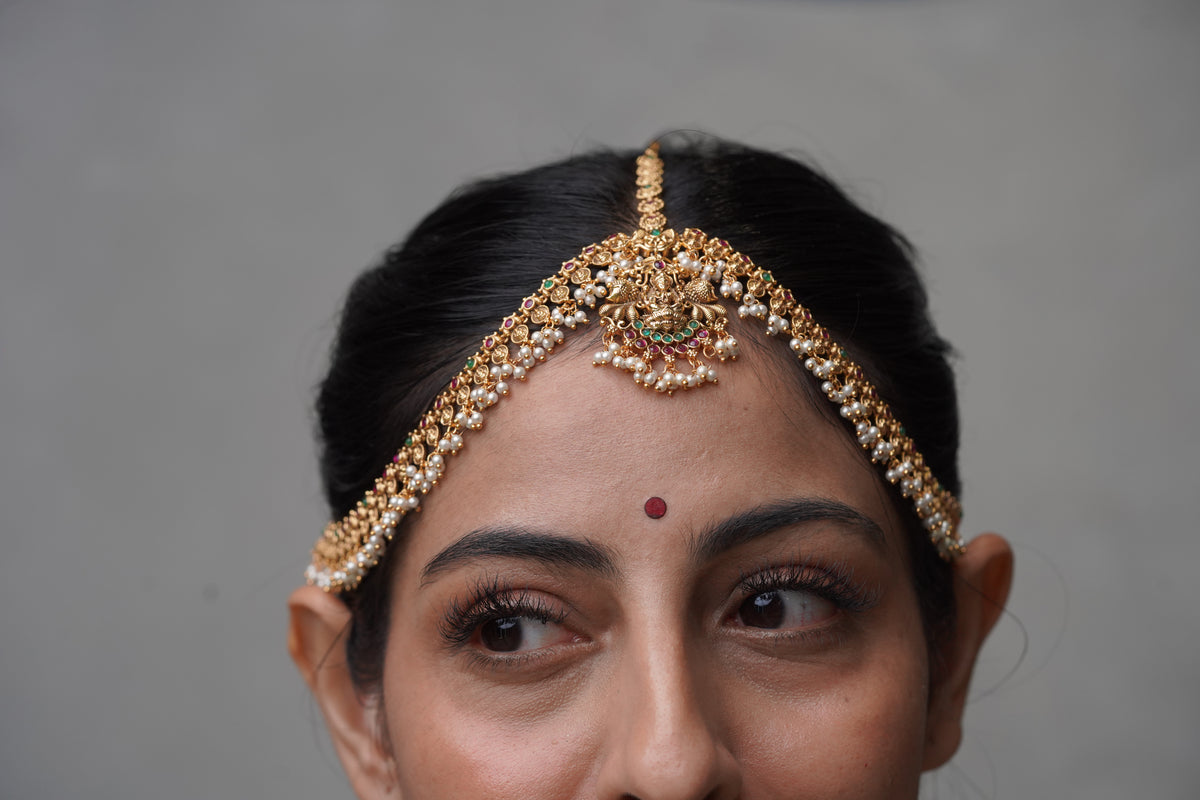 Traditional Kundan Pearl Maang Tikka & Matha Patti