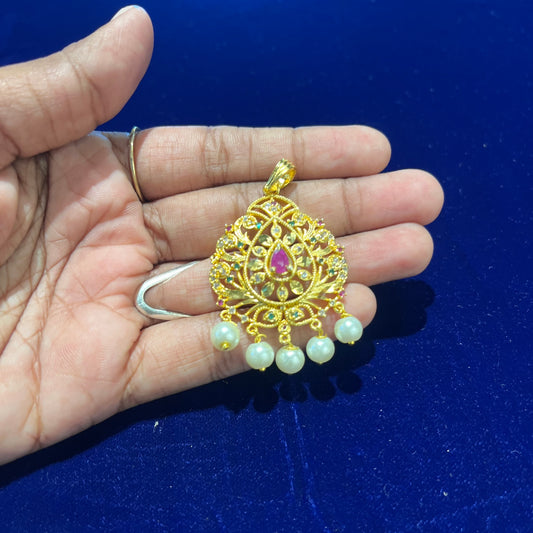 Gold Pendant For Chain