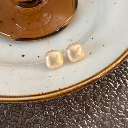Pearl Glow Square Stud Earrings